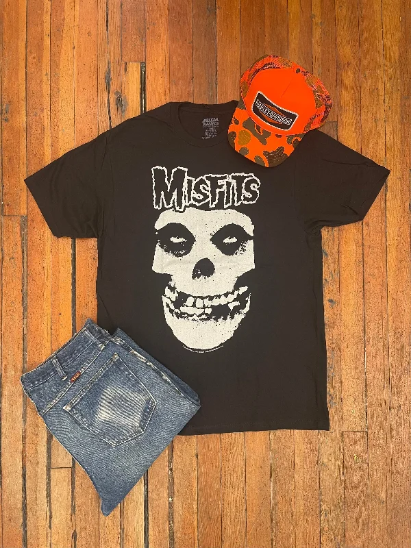 Sporty Minimalist Misfits T-Shirt