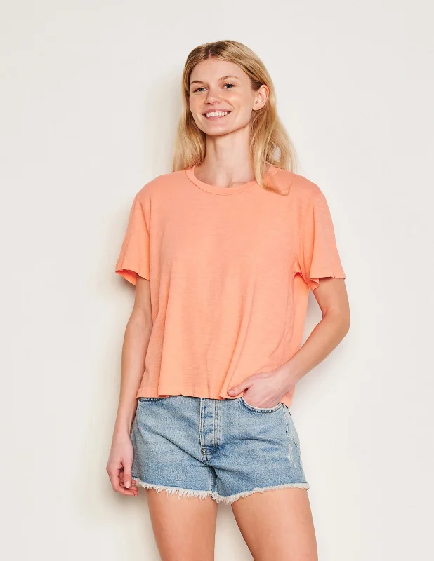 Simplified Fitwear Sundry Crew Neck Tee in Pink