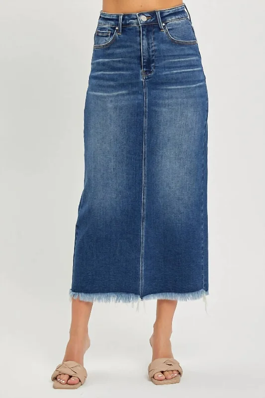 High Rise Frayed Long Pencil Skirt In Dark Wash